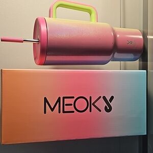 Meoky 40oz Tumbler (Multicolor)